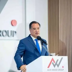 Alfa_Wood_Group_4_-_A._Georgiades_original