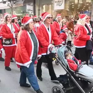 santa_walk_lar_original